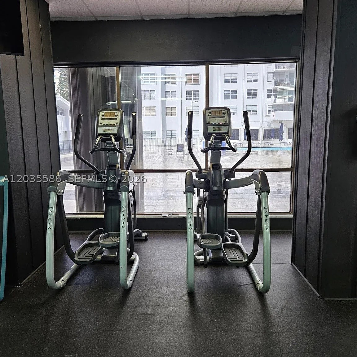 COMMODORE PLAZA CONDO - Residential Lease