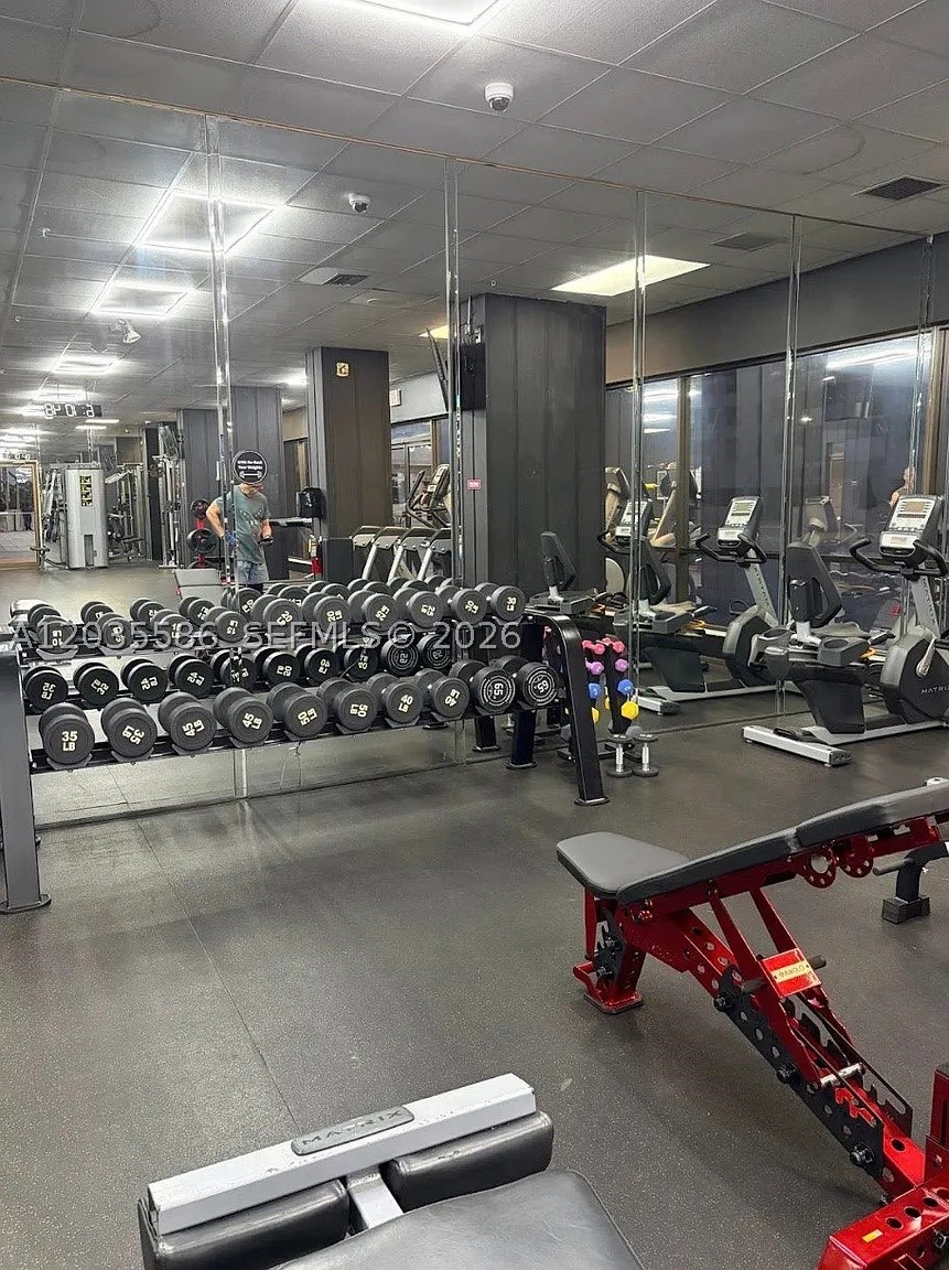 COMMODORE PLAZA CONDO - Residential Lease