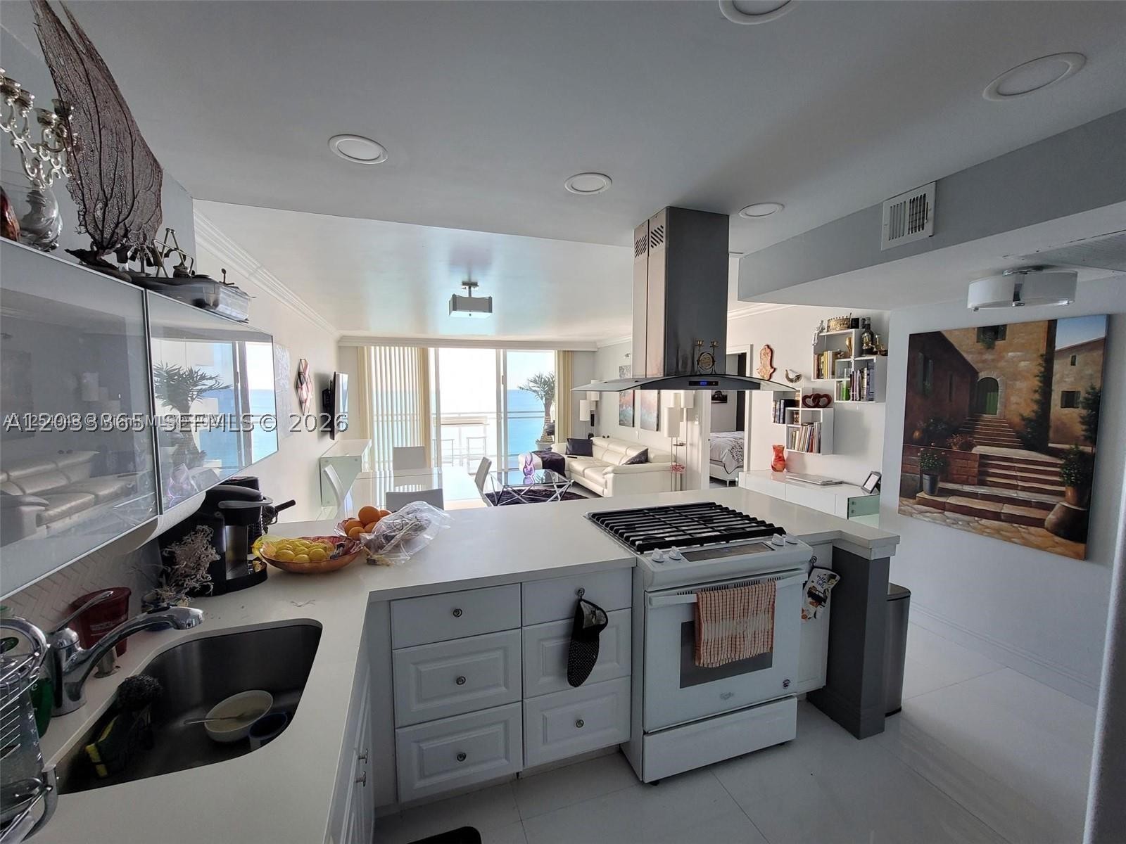 PARKER PLAZA CONDO ESTATE - Residential