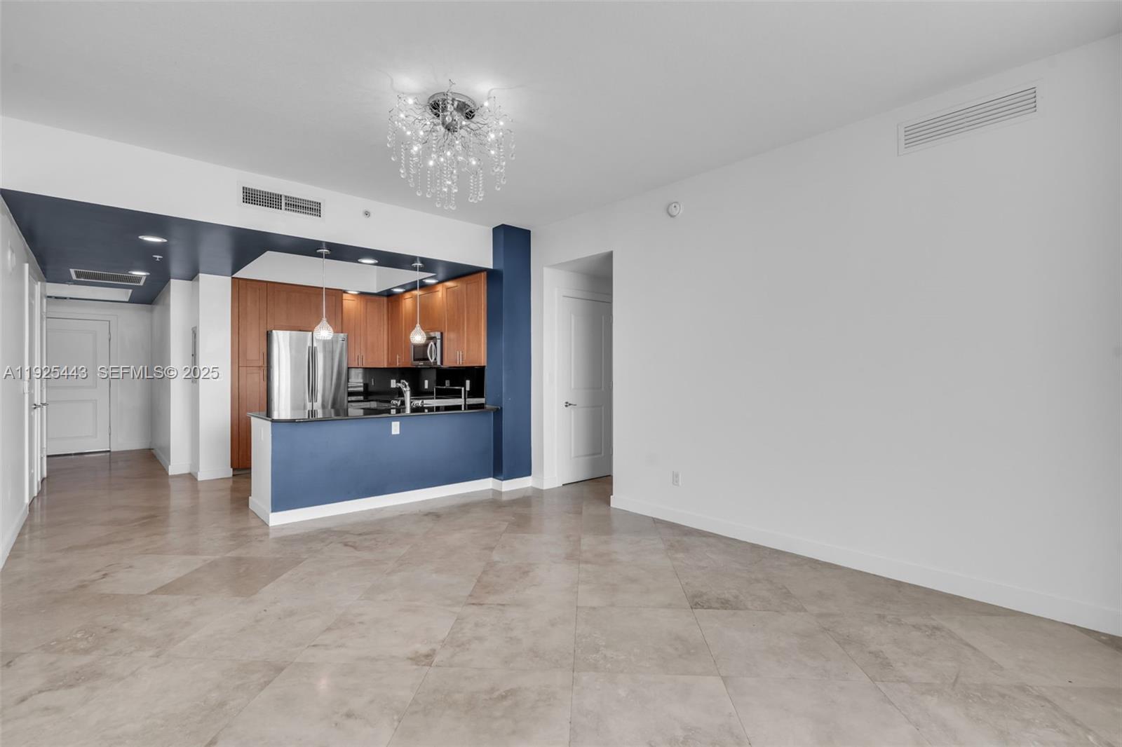 STRADA 315 CONDO - Residential