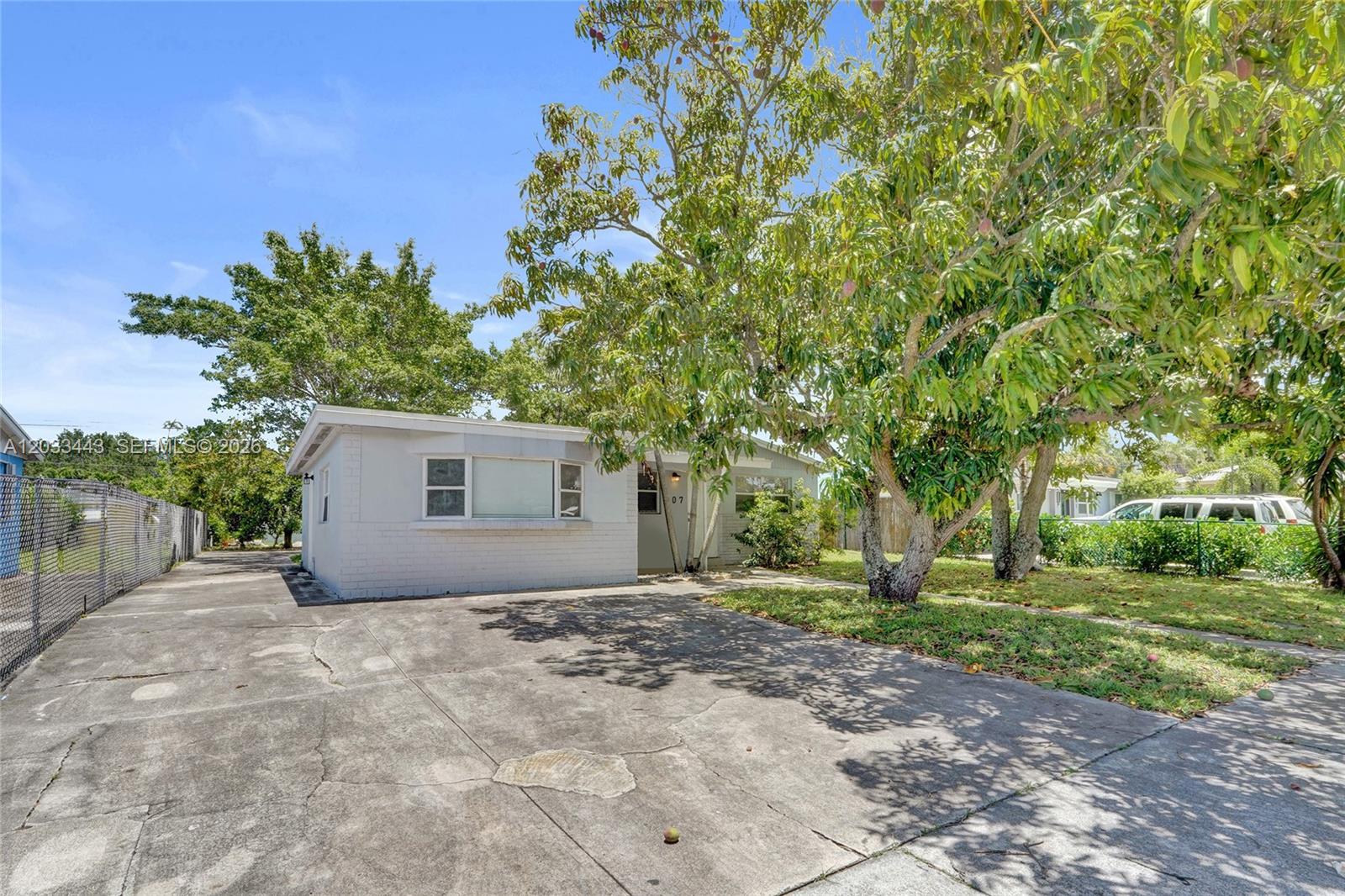 POINCIANA HEIGHTS DELRAY - Residential