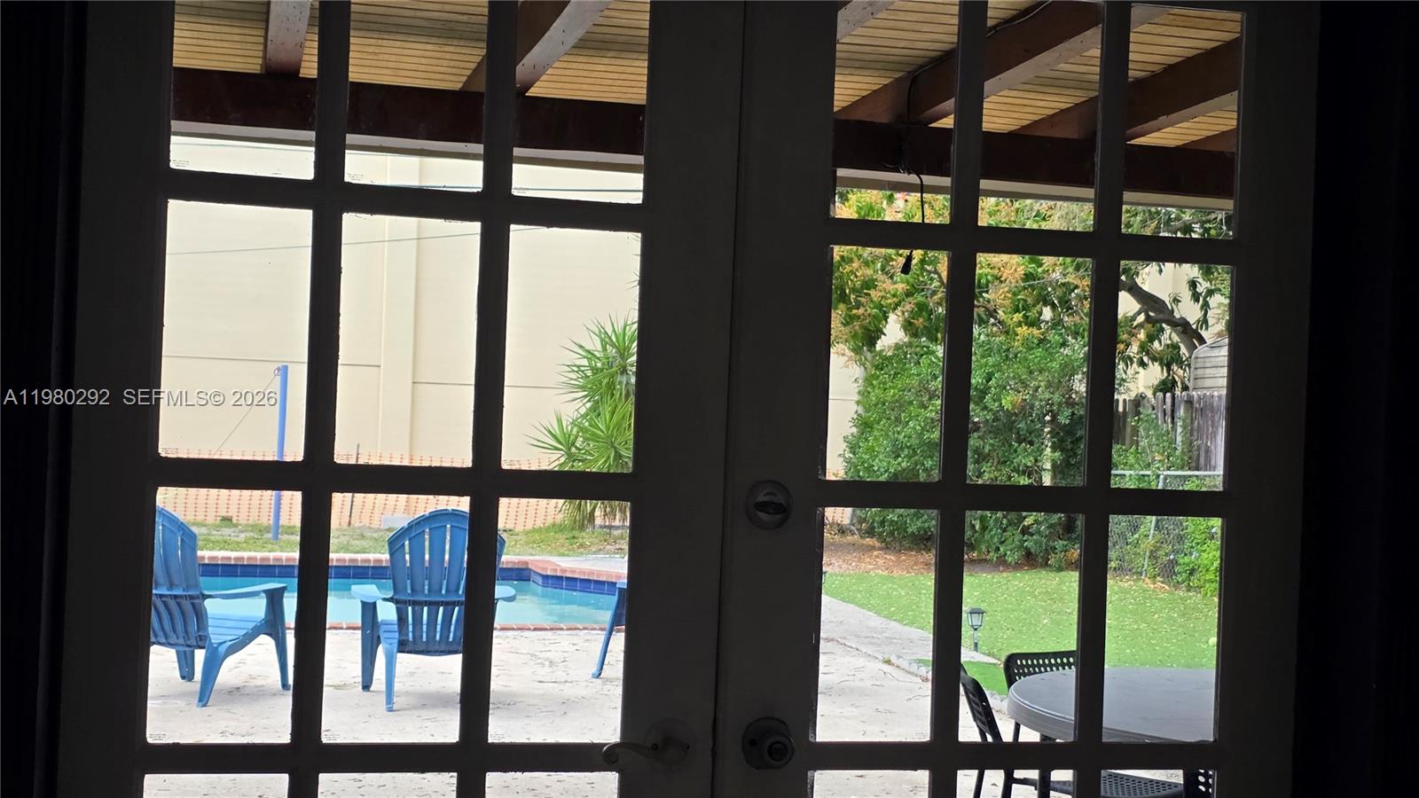 SUNSHINE PARK ESTATES - Residential Lease