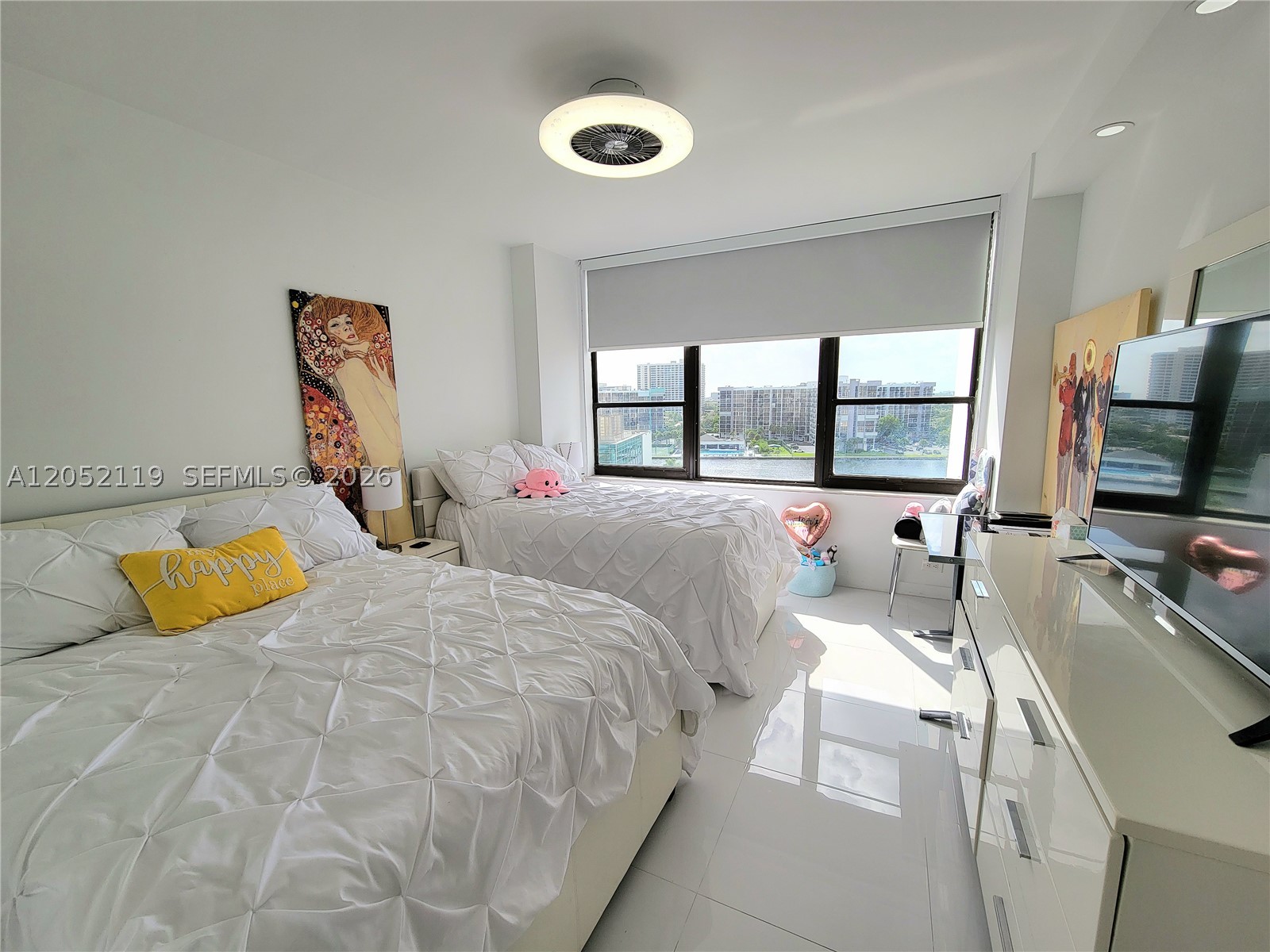 ALEXANDER TOWERS CONDO - Residential