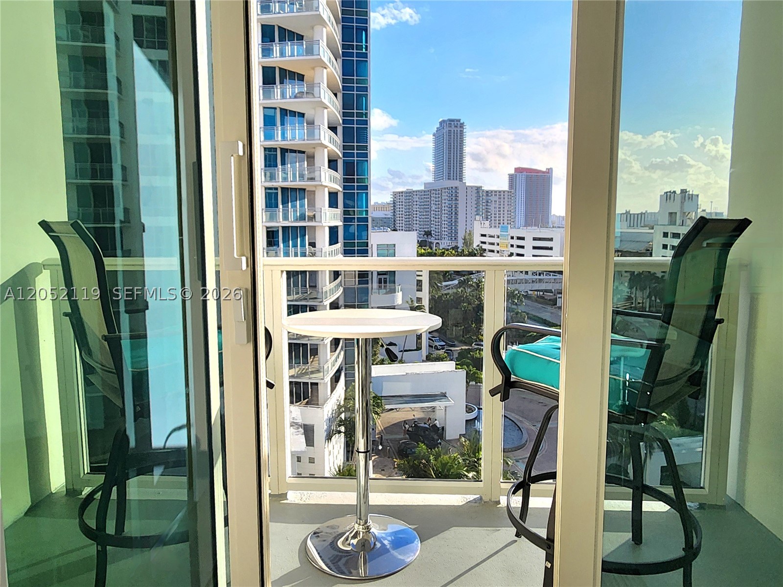 ALEXANDER TOWERS CONDO - Residential