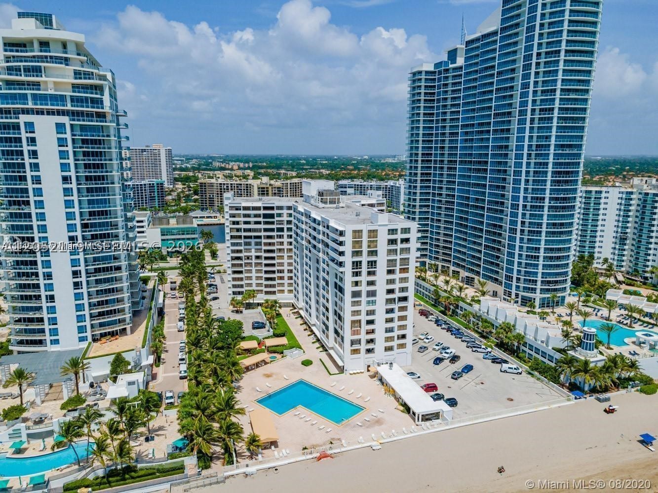 ALEXANDER TOWERS CONDO - Residential