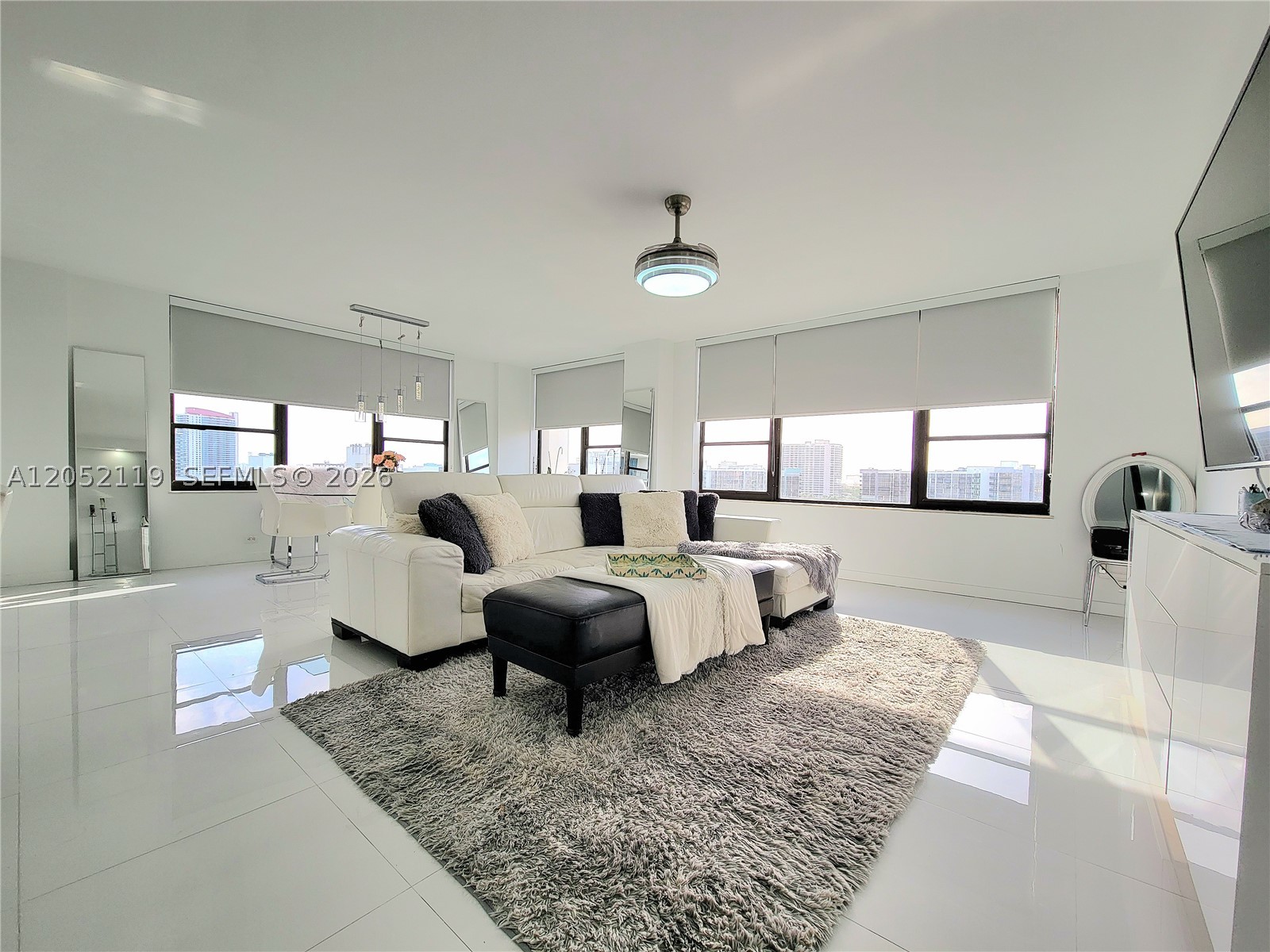 ALEXANDER TOWERS CONDO - Residential