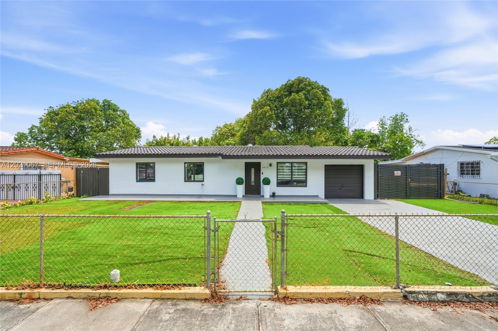 MIAMI GARDENS MANOR SEC 3 - Residential
