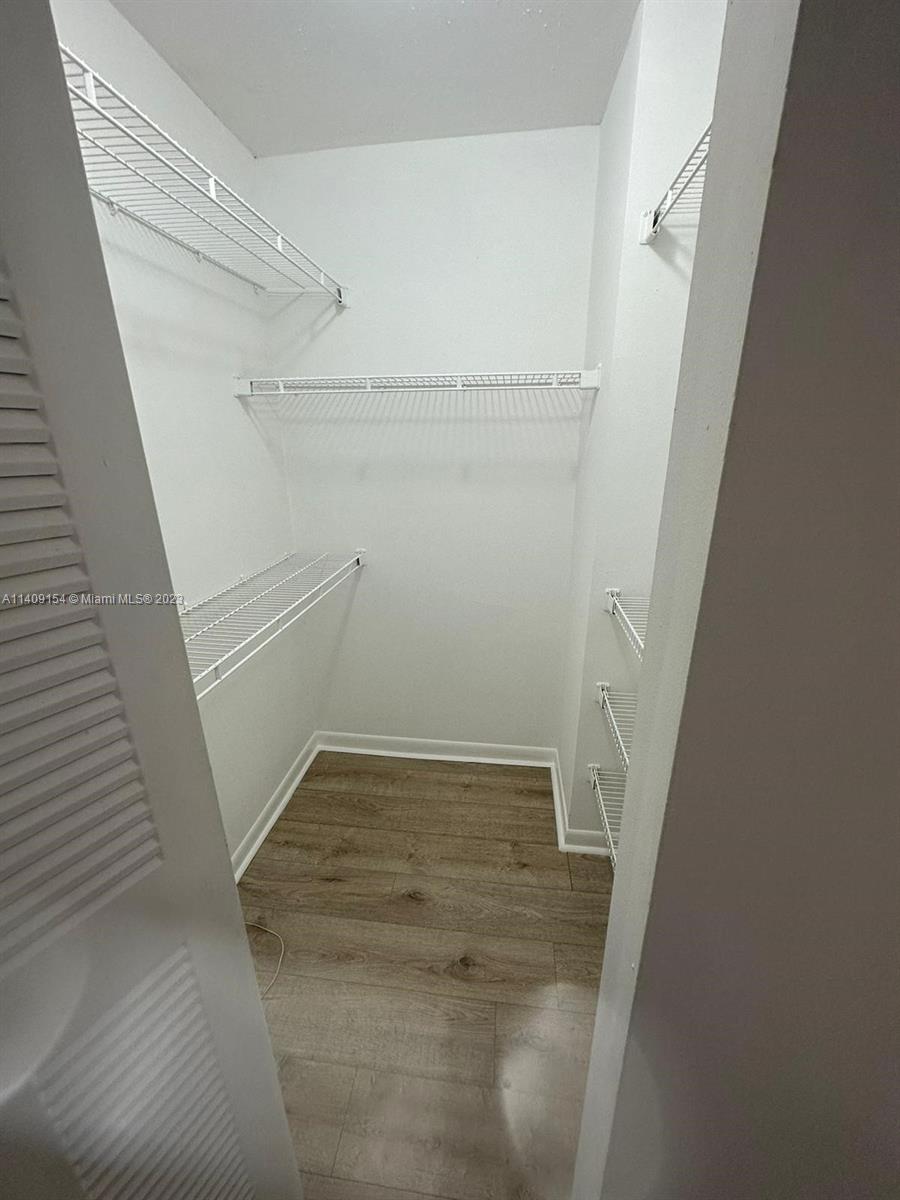 THE FAIRWAYS OF SUNRISE - Residential Lease