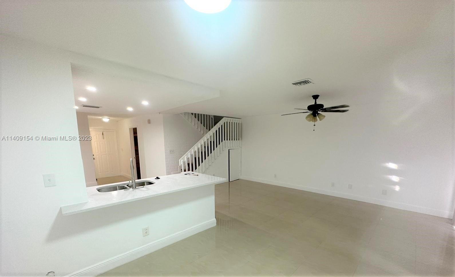 THE FAIRWAYS OF SUNRISE - Residential Lease