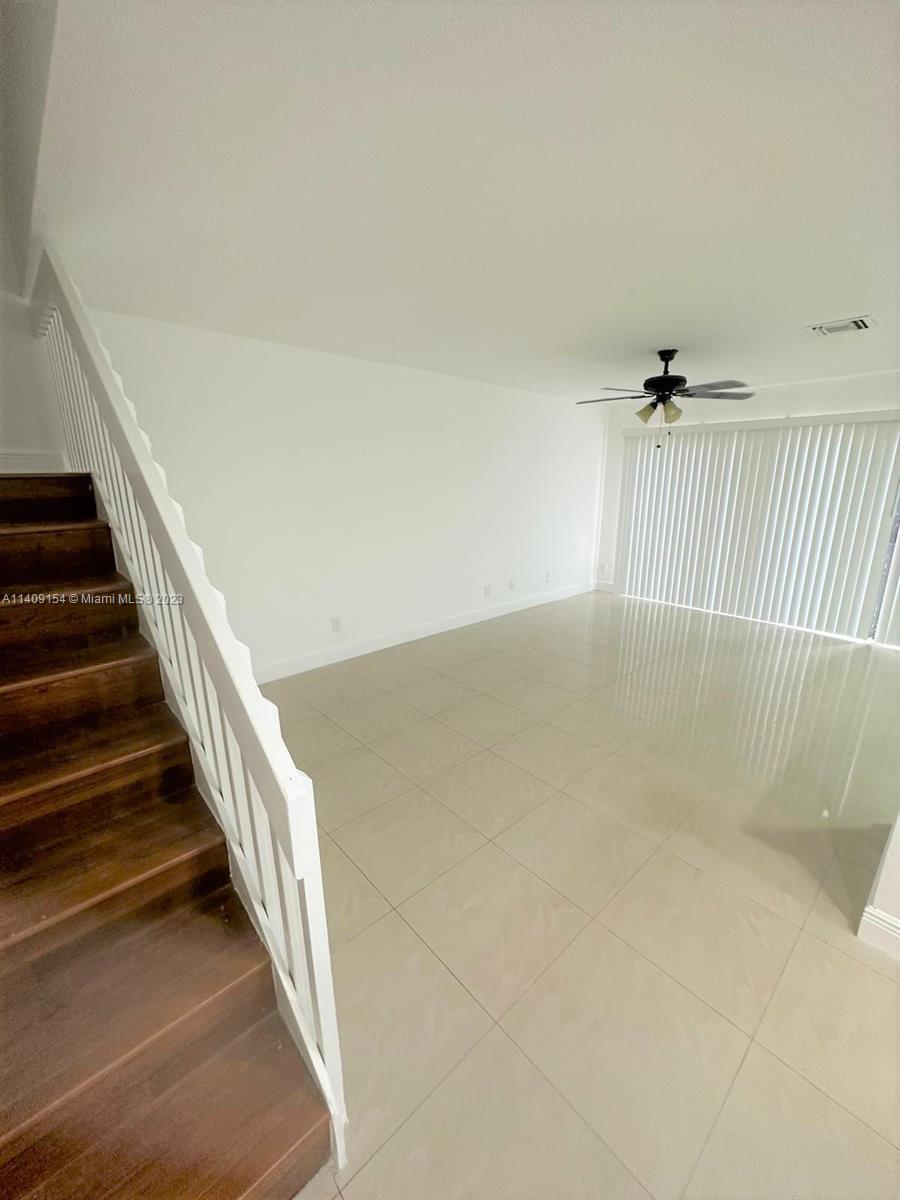 THE FAIRWAYS OF SUNRISE - Residential Lease
