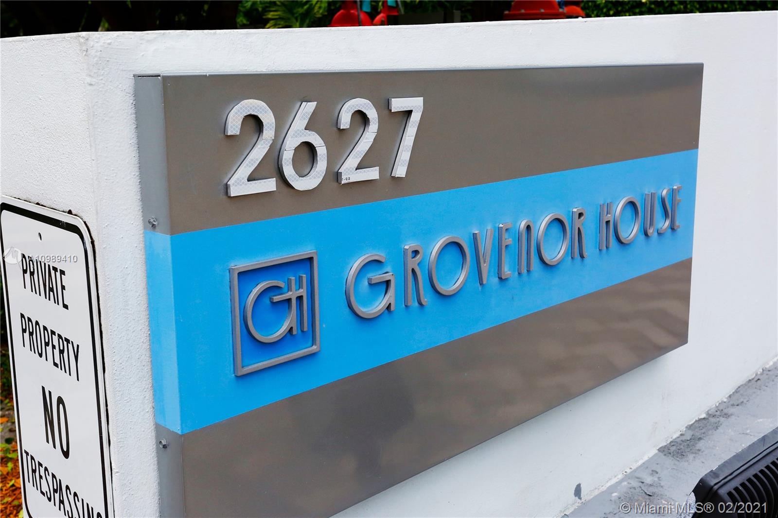 GROVENOR HOUSE CONDO - Residential