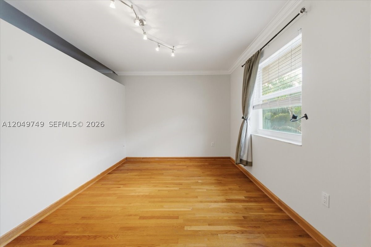 DORAL DUNES - Residential Lease