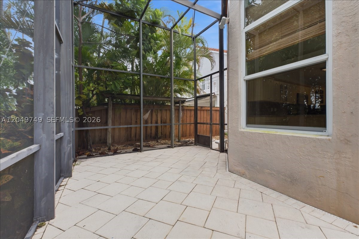 DORAL DUNES - Residential Lease