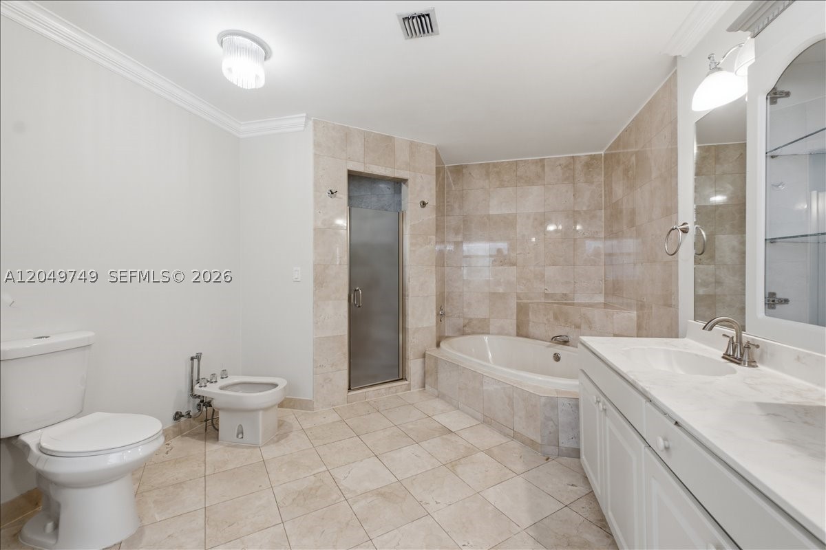DORAL DUNES - Residential Lease