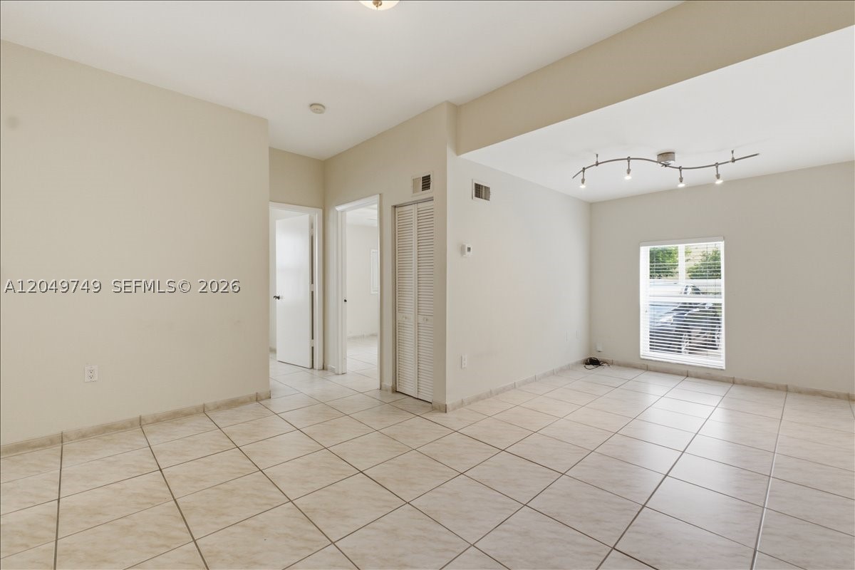 DORAL DUNES - Residential Lease