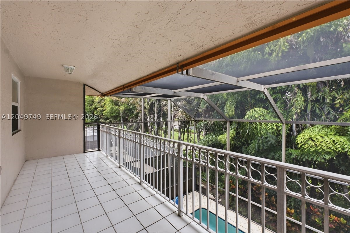 DORAL DUNES - Residential Lease