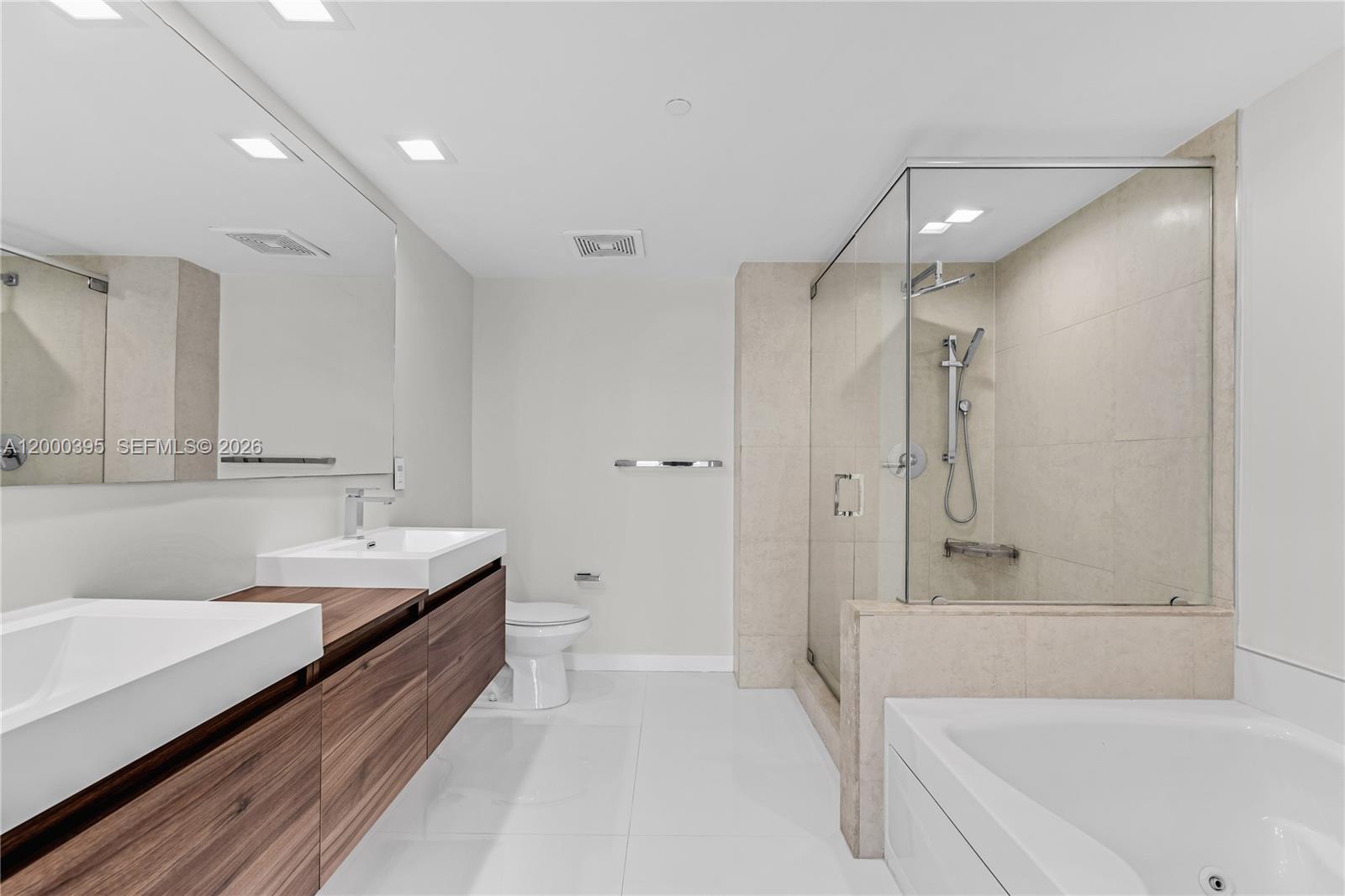 50 BISCAYNE CONDO - Residential