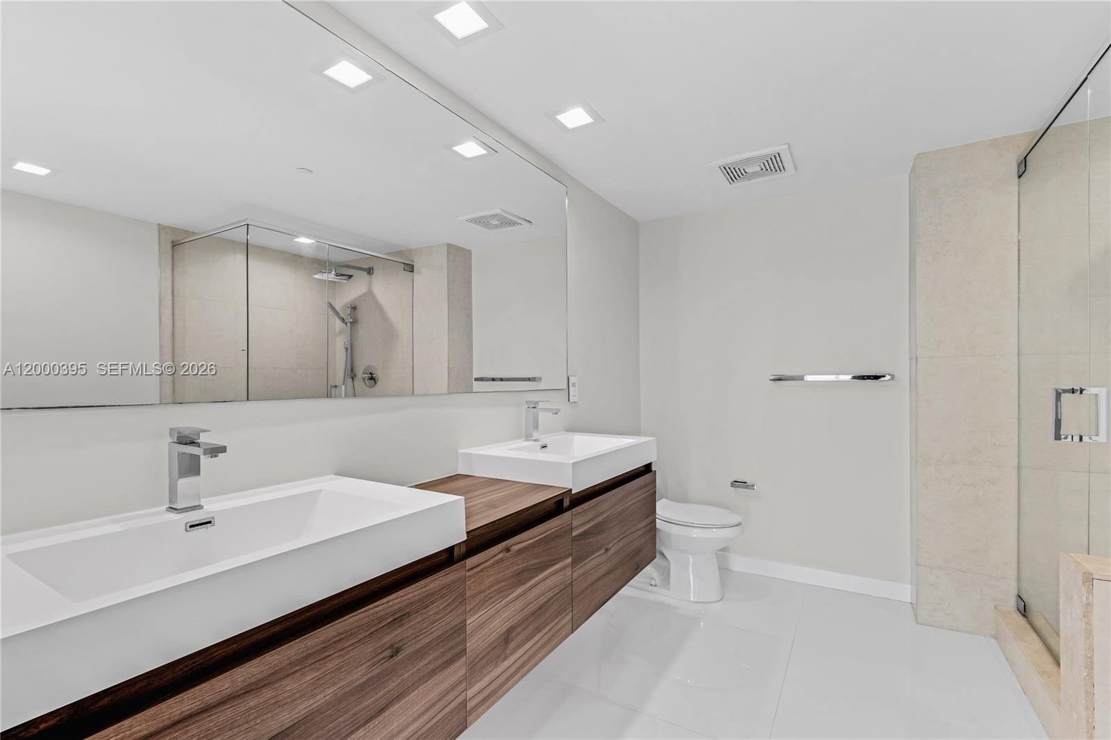 50 BISCAYNE CONDO - Residential