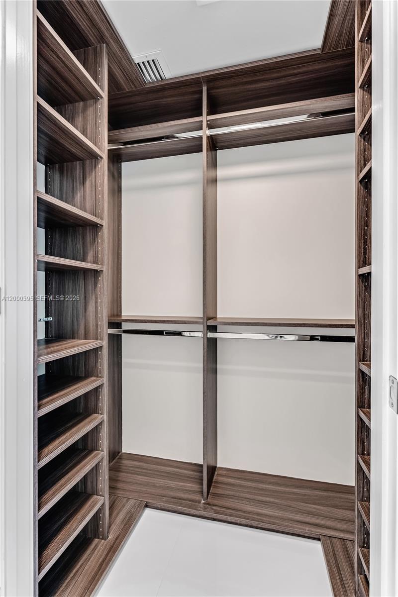 50 BISCAYNE CONDO - Residential