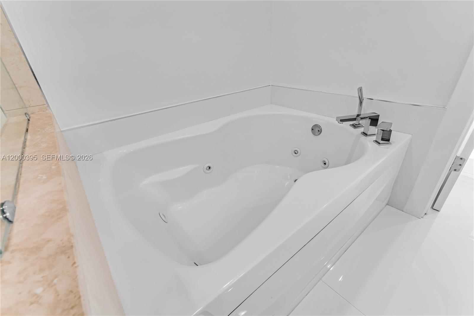 50 BISCAYNE CONDO - Residential