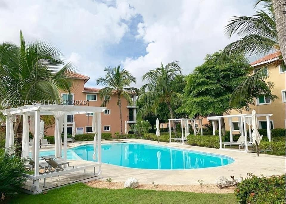 white sand - Residential