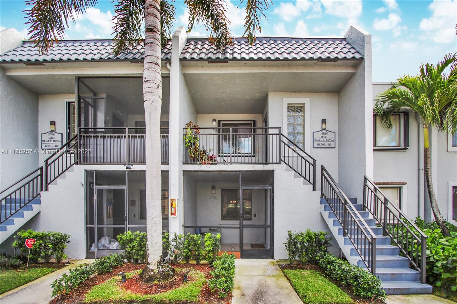 GARDENS AT BONAVENTURE 14 - Residential