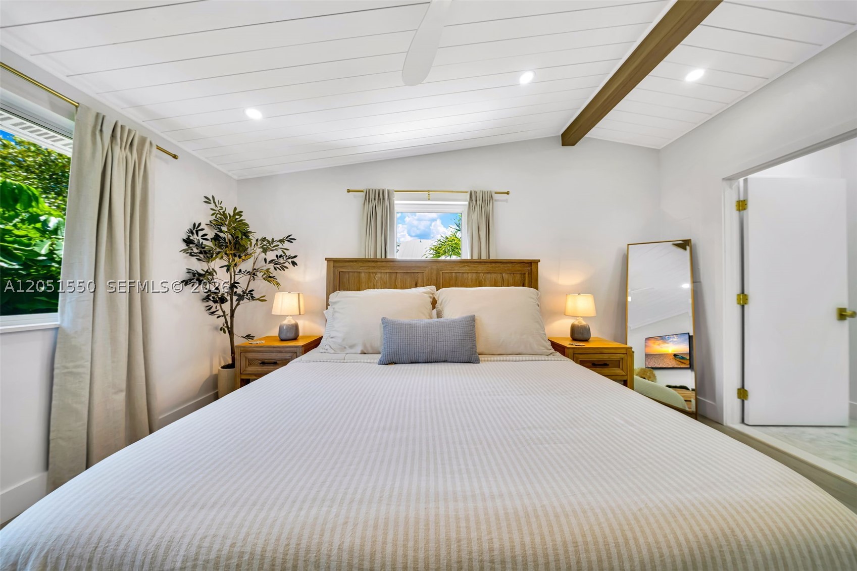 WHITE MARLIN BEACH SEC 1 - Residential Lease