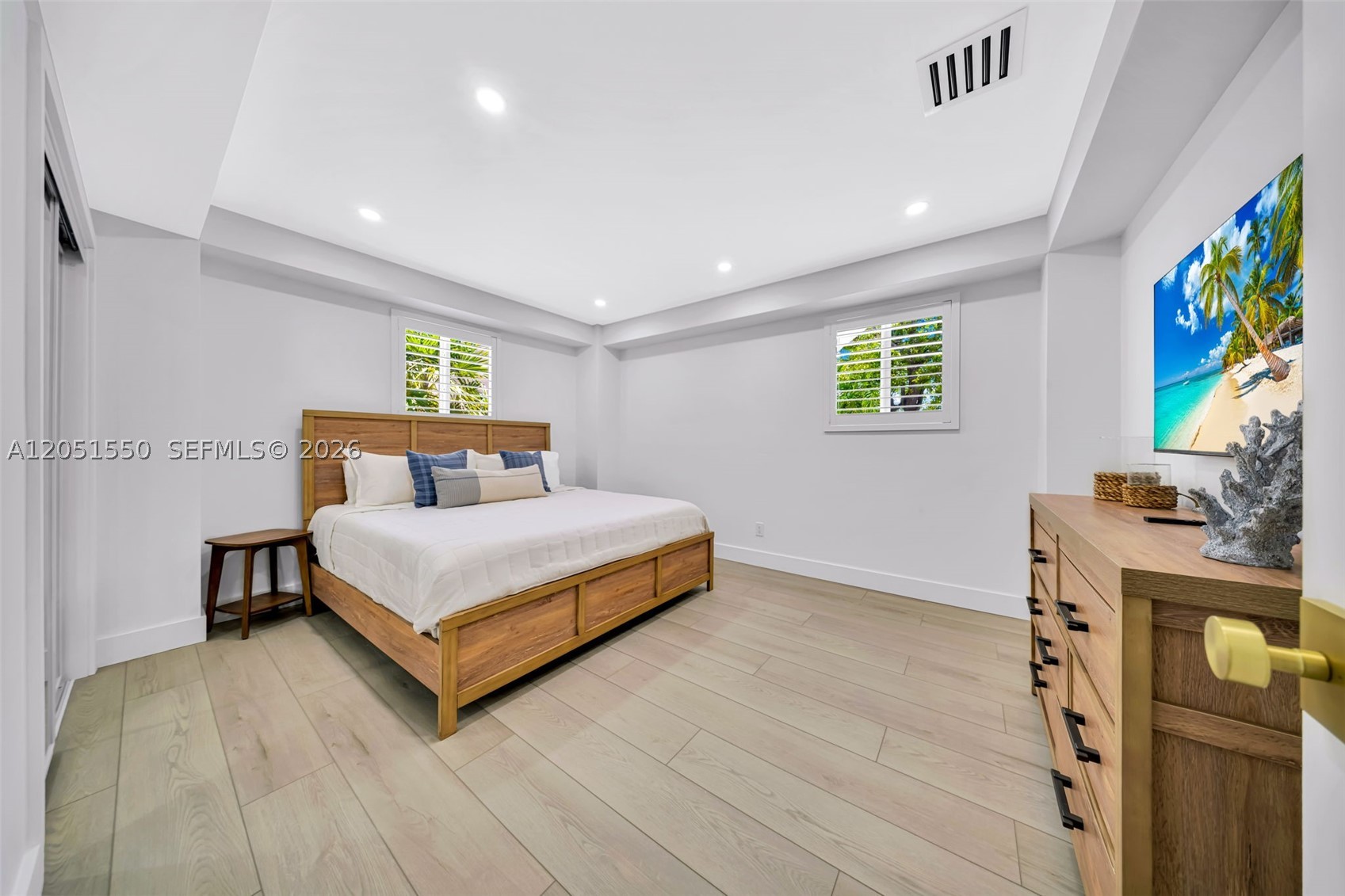 WHITE MARLIN BEACH SEC 1 - Residential Lease