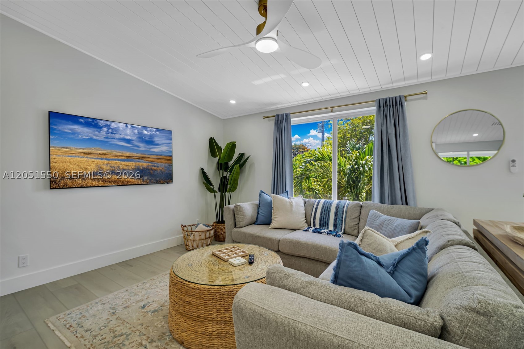 WHITE MARLIN BEACH SEC 1 - Residential Lease