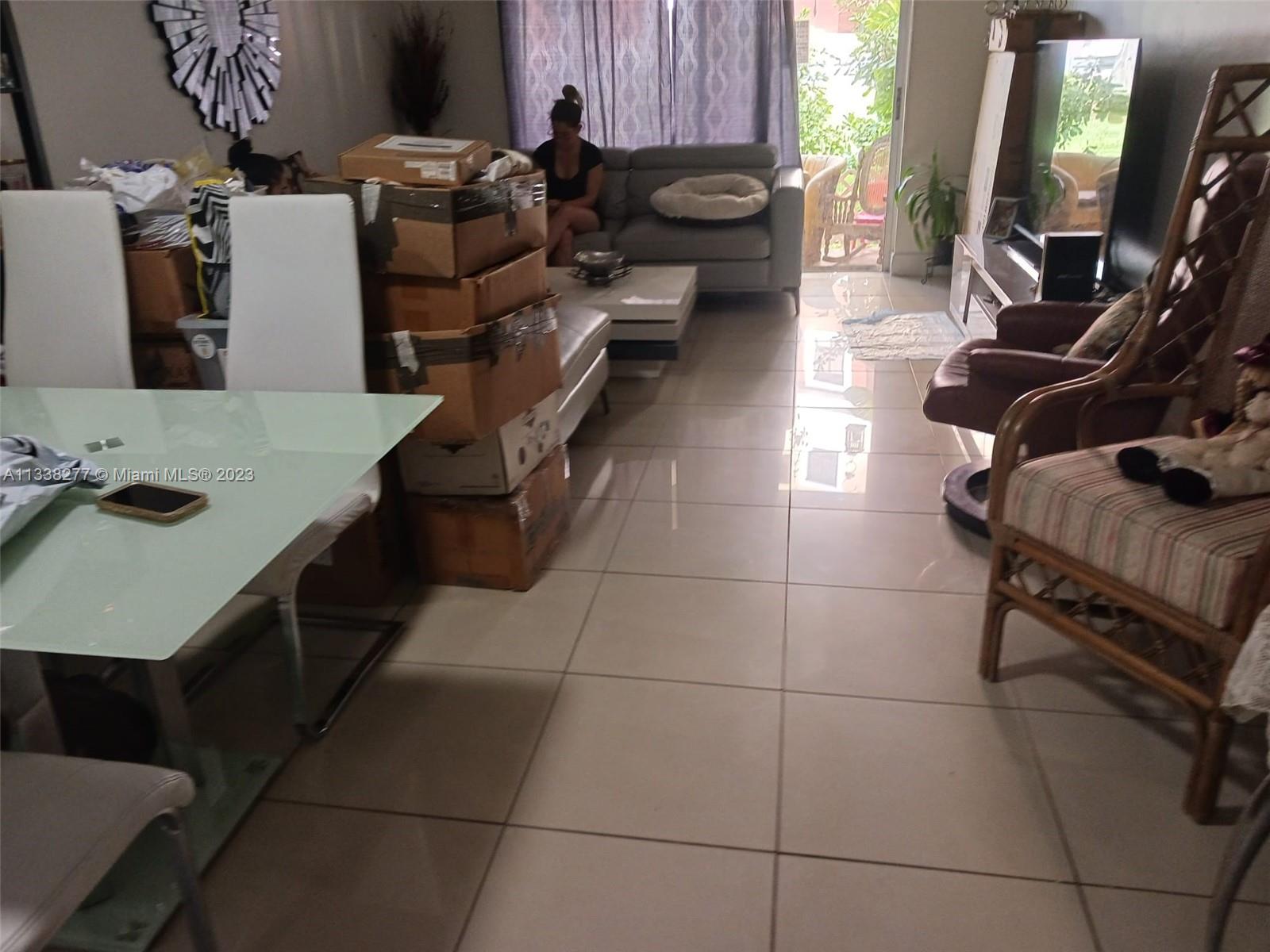 VILLAGE AT DADELAND CONDO - Residential
