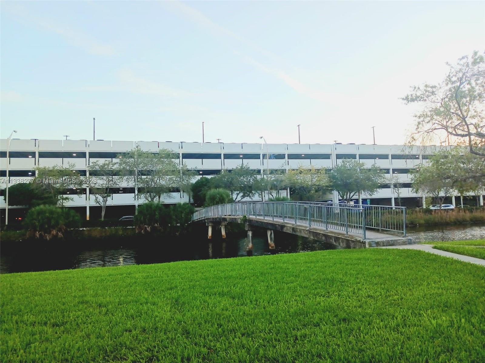 VILLAGE AT DADELAND CONDO - Residential
