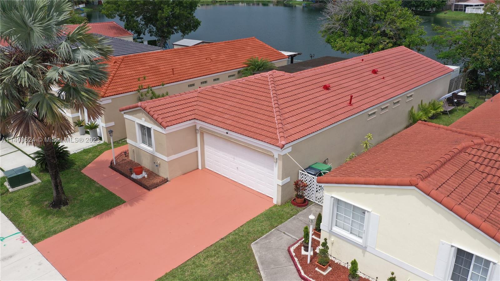 WEITZER SERENA LAKES WEST - Residential