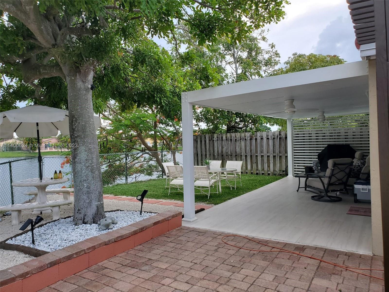 WEITZER SERENA LAKES WEST - Residential