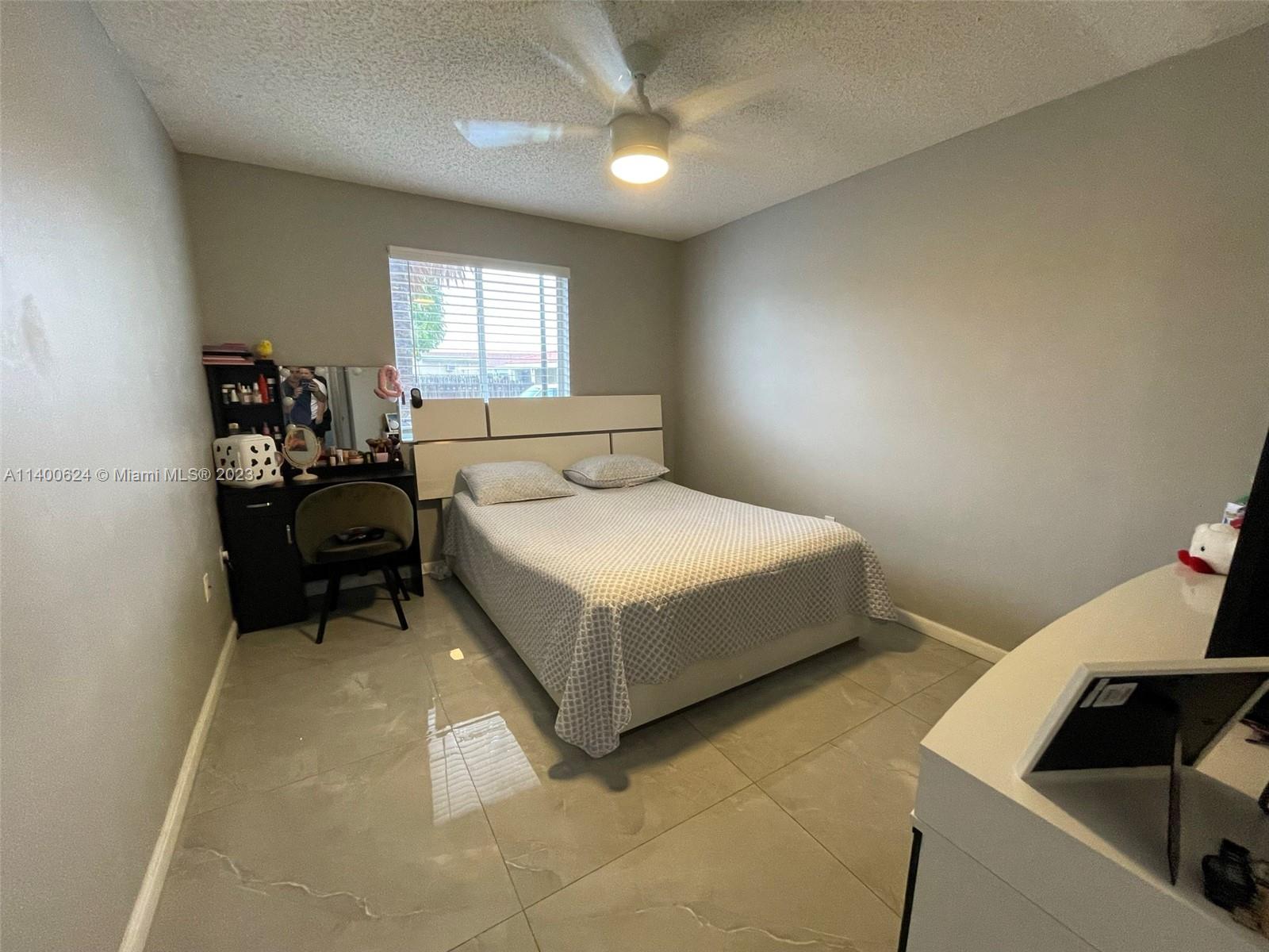 WEITZER SERENA LAKES WEST - Residential