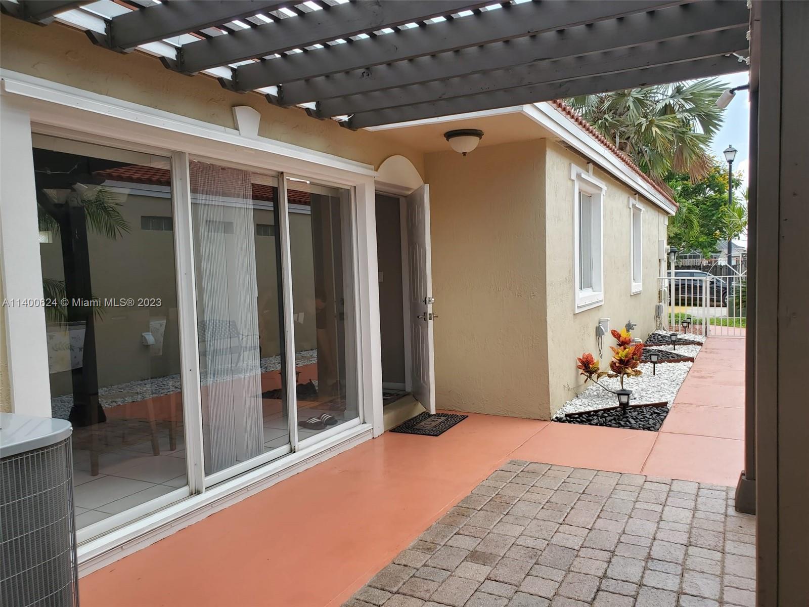 WEITZER SERENA LAKES WEST - Residential