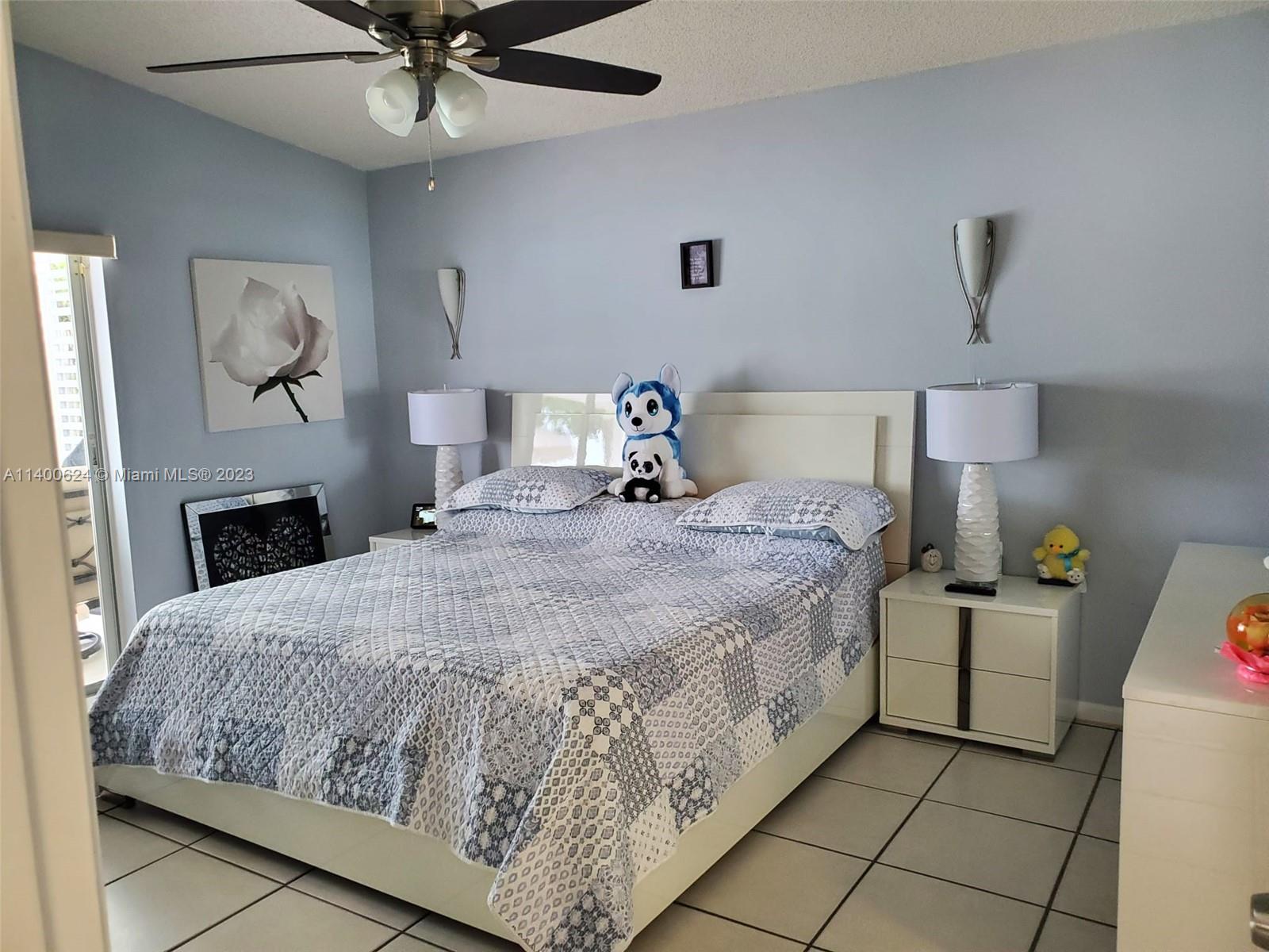 WEITZER SERENA LAKES WEST - Residential