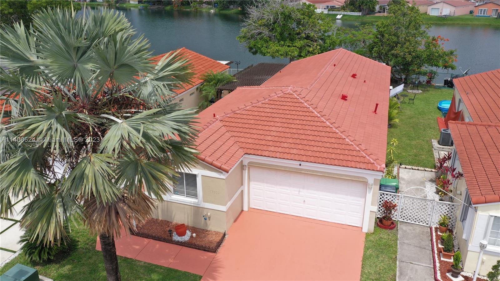 WEITZER SERENA LAKES WEST - Residential