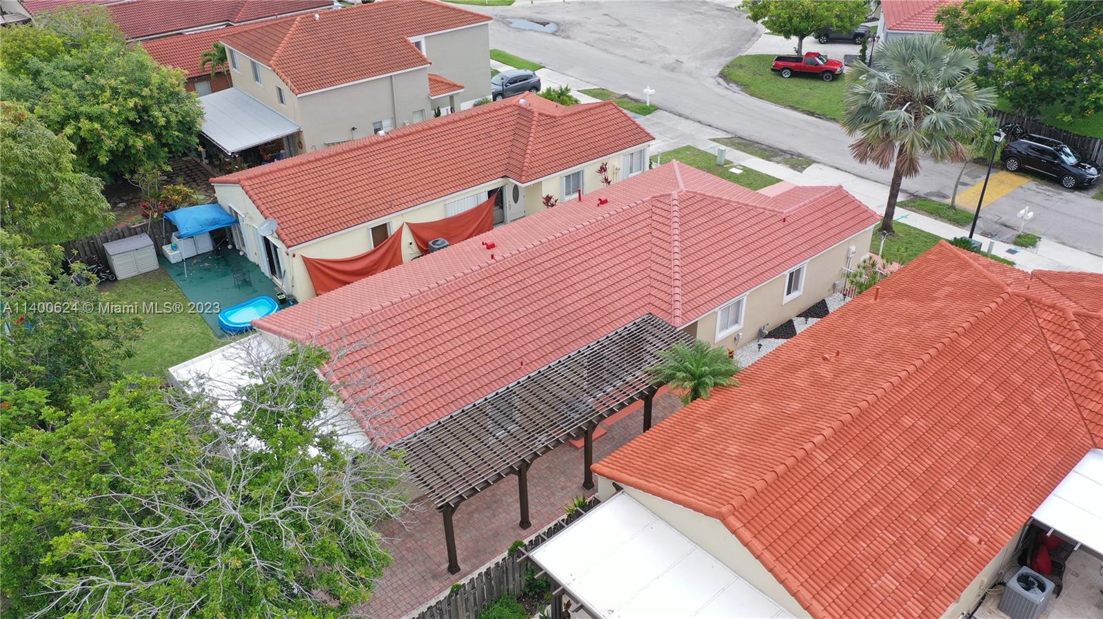 WEITZER SERENA LAKES WEST - Residential