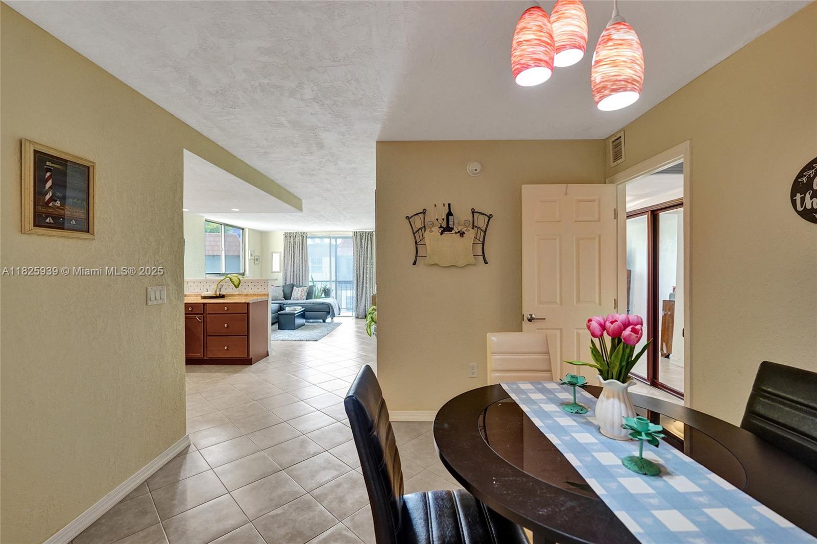 OMEGA CONDO NO 3 - Residential