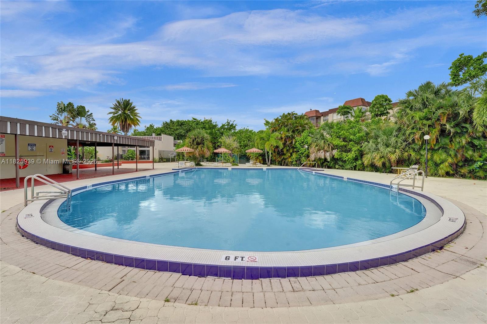 OMEGA CONDO NO 3 - Residential