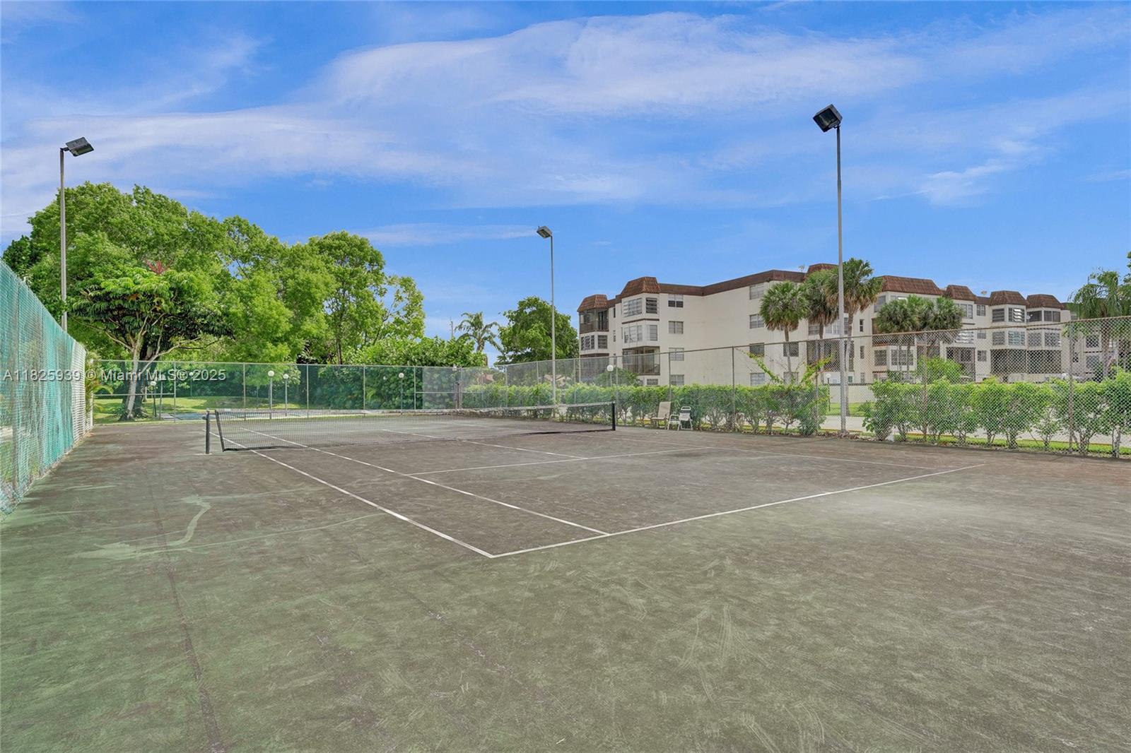 OMEGA CONDO NO 3 - Residential