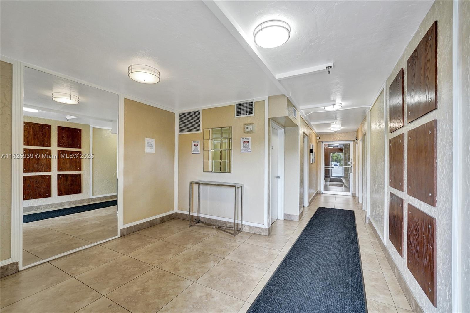OMEGA CONDO NO 3 - Residential