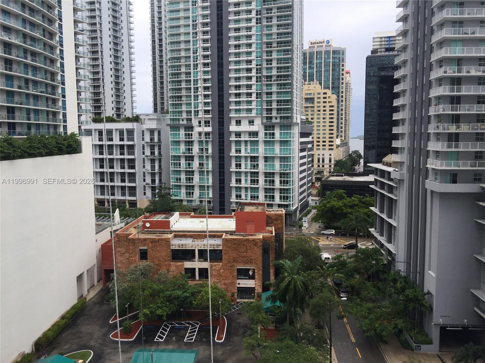 THE AXIS ON BRICKELL COND - Residential