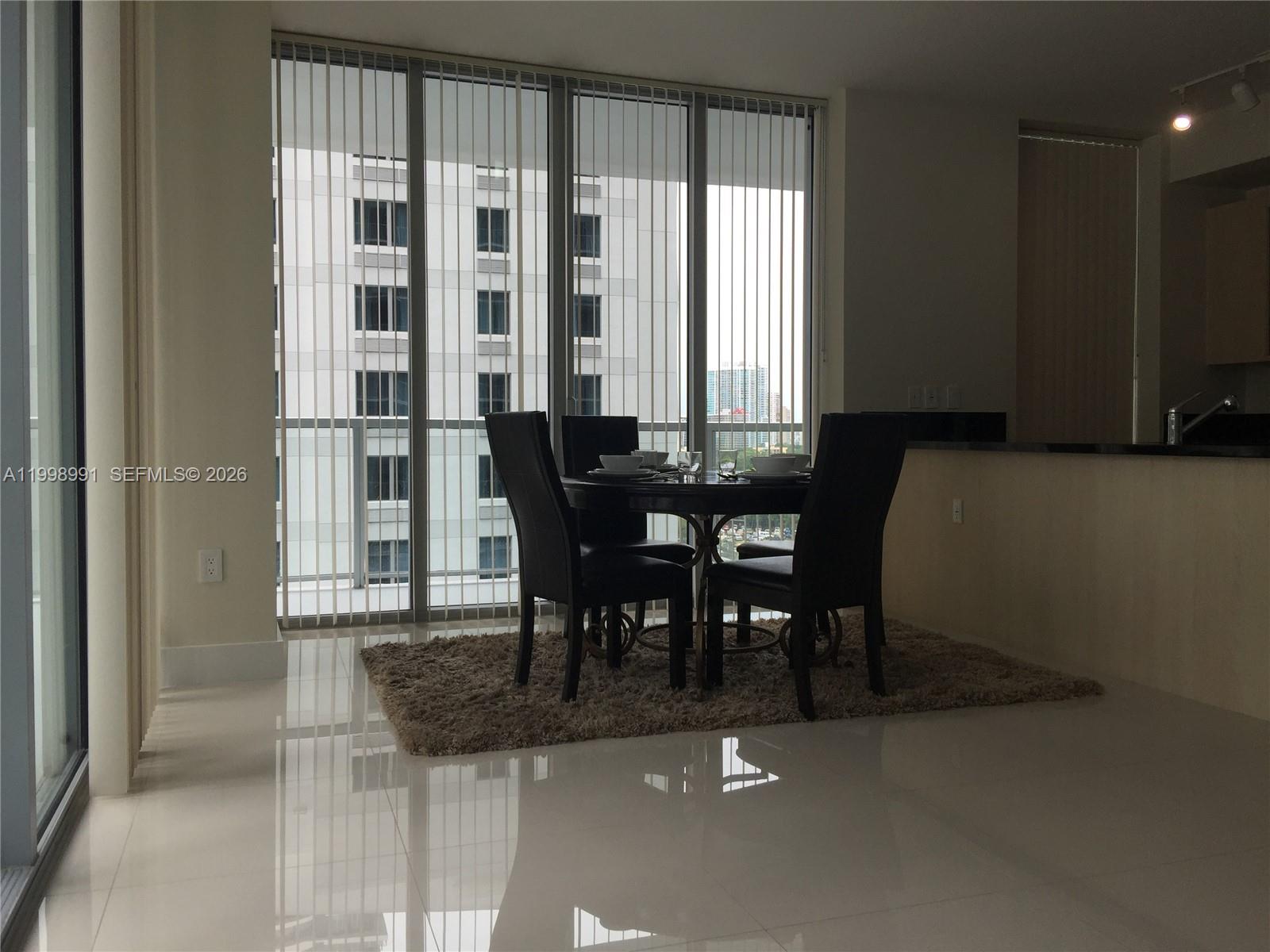 THE AXIS ON BRICKELL COND - Residential