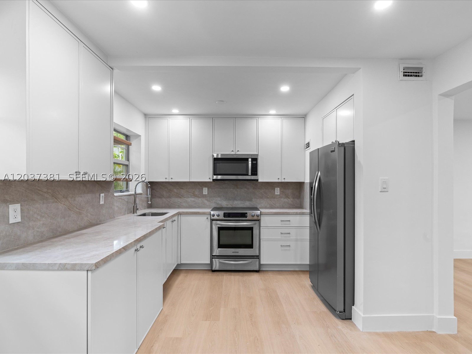 PATHWAYS CONDO - Residential Lease