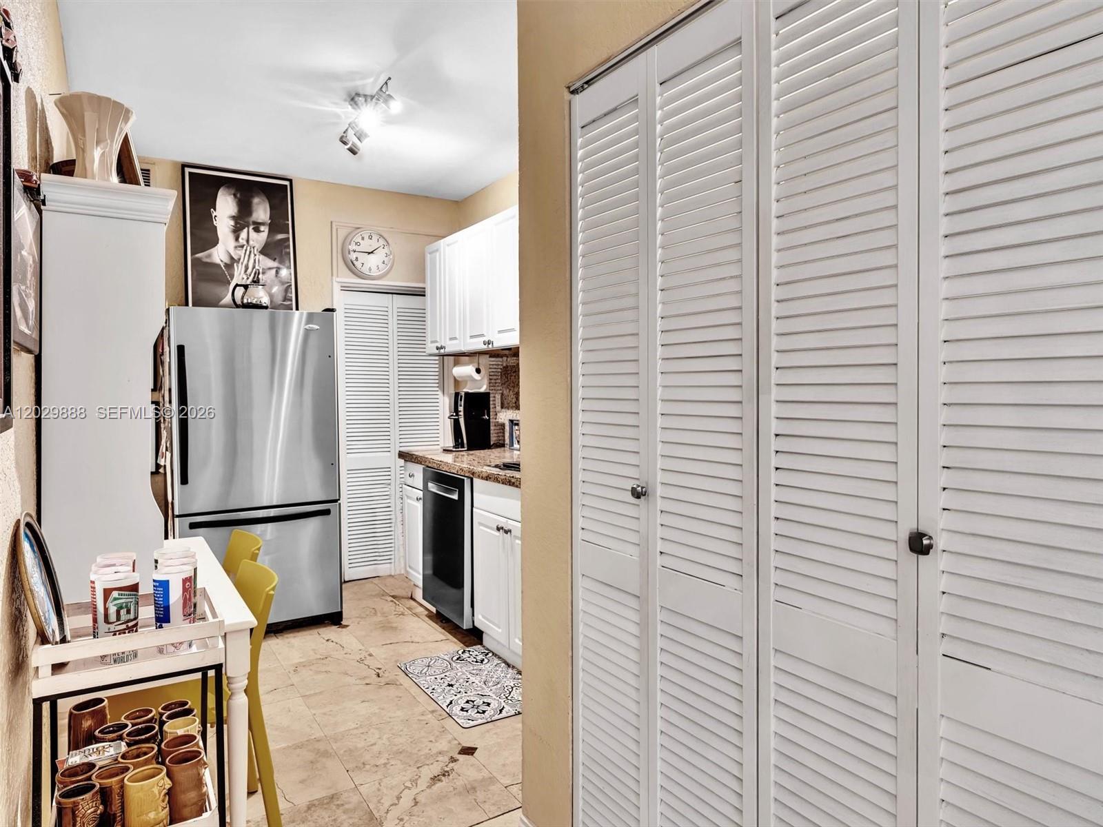 VILLA GATSBY CONDO - Residential Lease