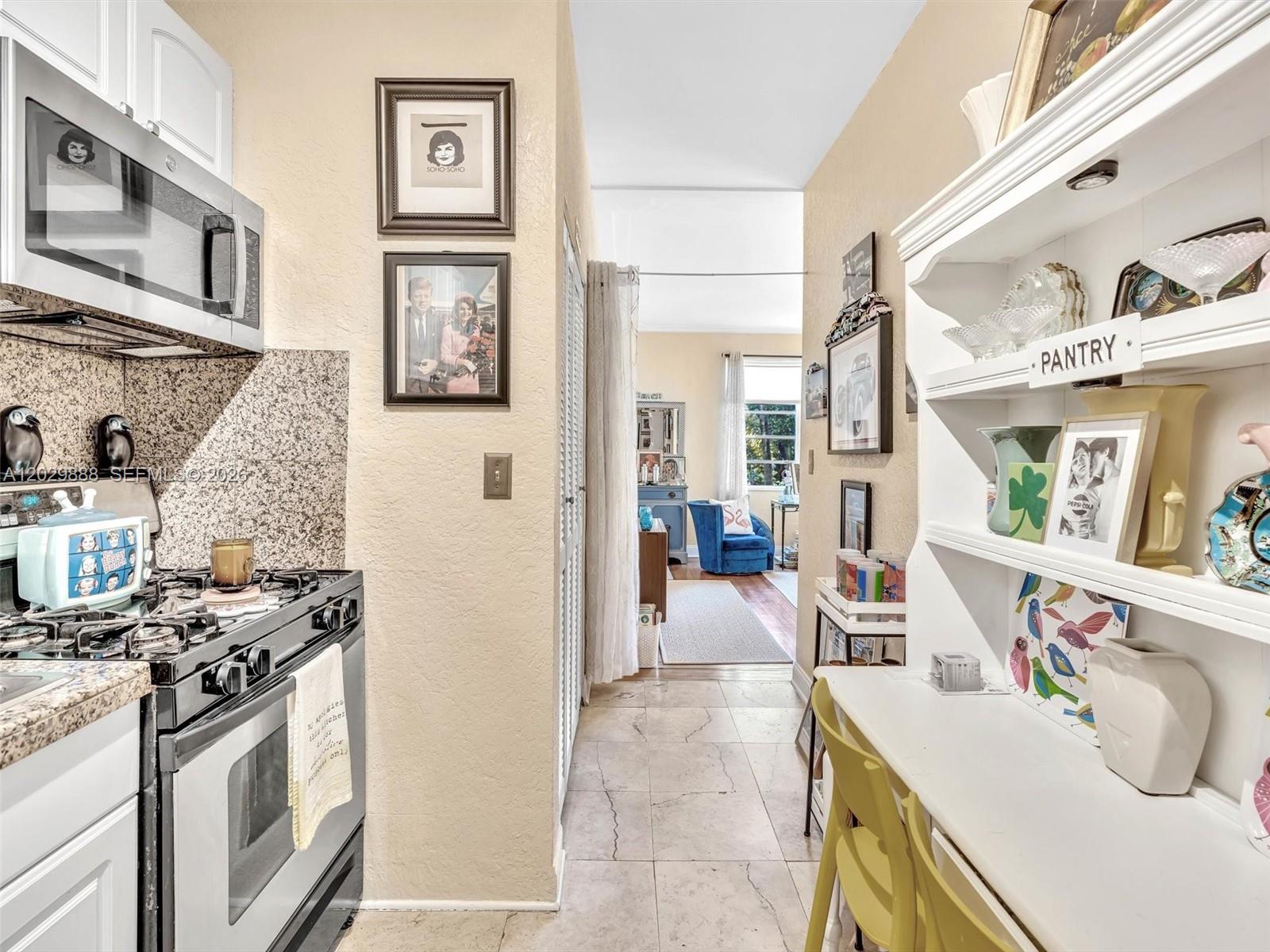 VILLA GATSBY CONDO - Residential Lease