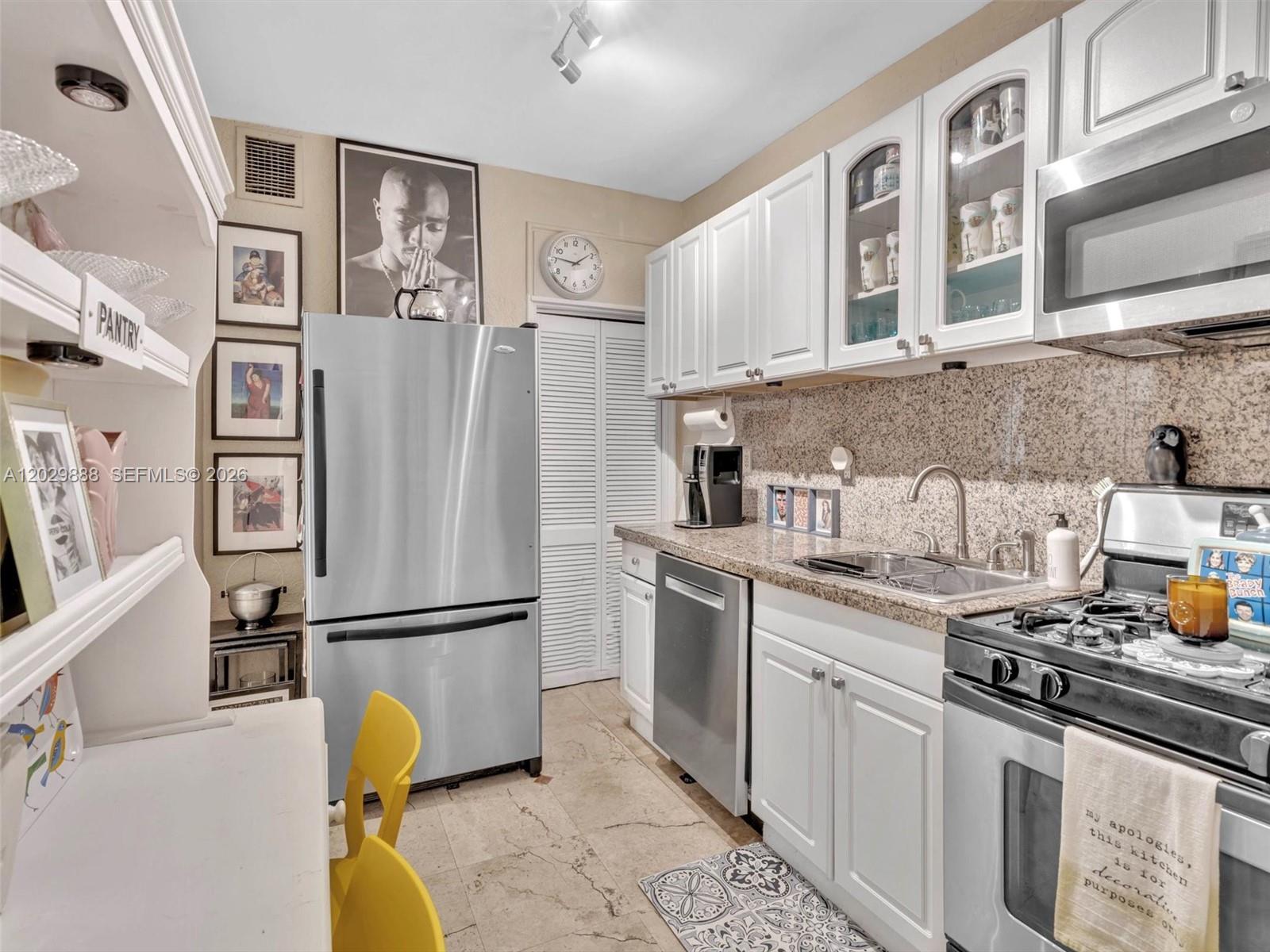 VILLA GATSBY CONDO - Residential Lease