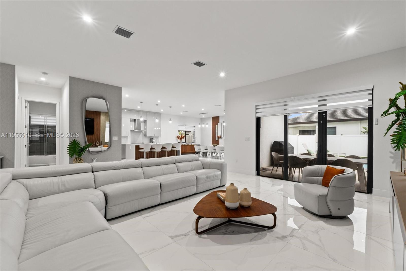 CANARIAS EAST - Residential