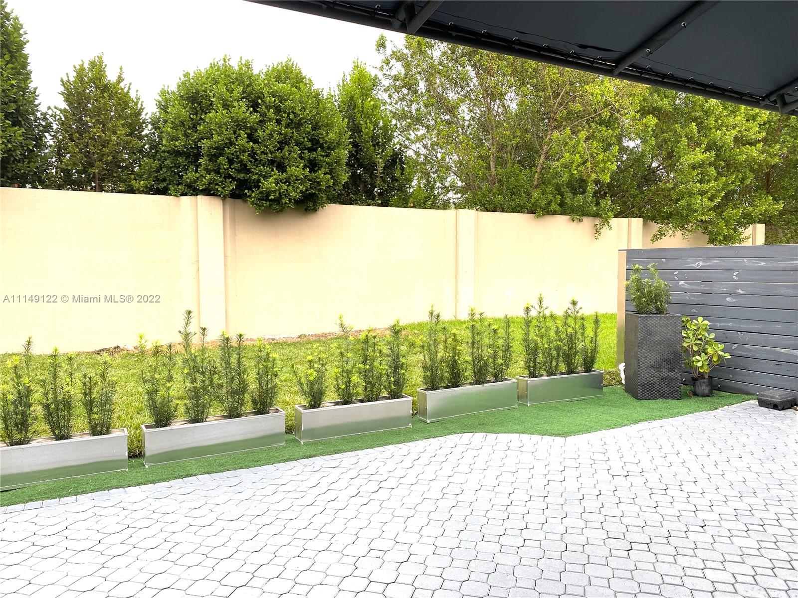 DORAL ISLES ST CROIX - Residential